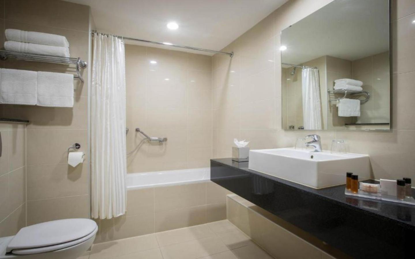 Clayton Hotel & Leisure Club Sligo Kültér fotó